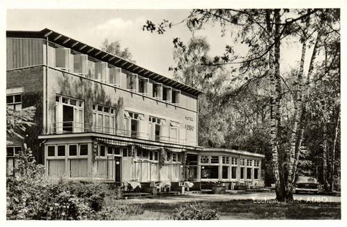 Lochem, Hotel ADBO - auto - 1960 gelopen, Verzamelen, Ansichtkaarten | Nederland, Gelopen, Gelderland, 1940 tot 1960, Ophalen of Verzenden