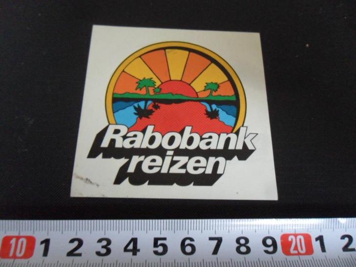 sticker RABOBANK reizen, Verzamelen, Stickers, Zo goed als nieuw, Bedrijf of Vereniging, Ophalen