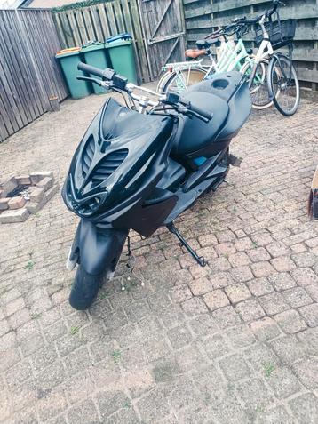 Yamaha aerox dd lc 1997 beschikbaar voor biedingen