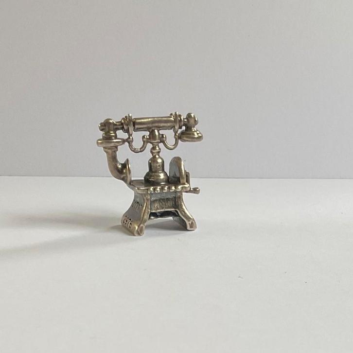 Antieke telefoon voor uw poppenhuis - miniatuur 1970, Antiek en Kunst, Antiek | Speelgoed, Ophalen of Verzenden