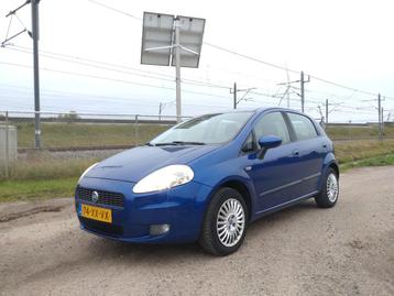 VERKOCHT Fiat Grande Punto 1.4 5DR 2007 Blauw Airco beschikbaar voor biedingen