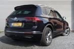 Volkswagen Tiguan 1.5 TSI R-Line Highline Panorama / Camera, 150 pk, Alcantara, Origineel Nederlands, Bedrijf