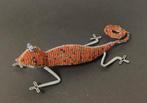 Beeldje. Kameleon,Gekko, Hagedis. Handwerk met kralen Afrika, Ophalen of Verzenden