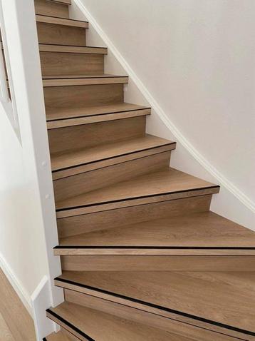 PVC traprenovatie TEGEN BESTE PRIJS!!! beschikbaar voor biedingen