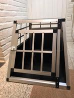 Middelmaat hondenbench, Dieren en Toebehoren, Hondenbenches, Ophalen of Verzenden, Zo goed als nieuw