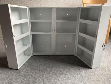 XXL Medicijnkast - Staal - 2 Deuren, 11 Vakken beschikbaar voor biedingen