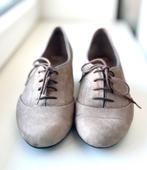 Schoenen: Suède hakken grijze vintage schoenen van Camper 40, Kleding | Dames, Schoenen, Schoenen met lage hakken, Camper, Ophalen of Verzenden
