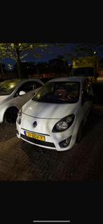 Renault Twingo 1.2 16V 2010 Wit, Auto's, Renault, 839 kg, Twingo, 4 cilinders, 4 stoelen