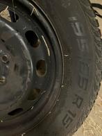Winterbanden op velg 195/65/R15 vredestein snow track, Ophalen, Zo goed als nieuw