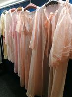 5 is Vintage roze badjas pyama kant maat M, Vintage, Ophalen of Verzenden, Zo goed als nieuw, Carnaval