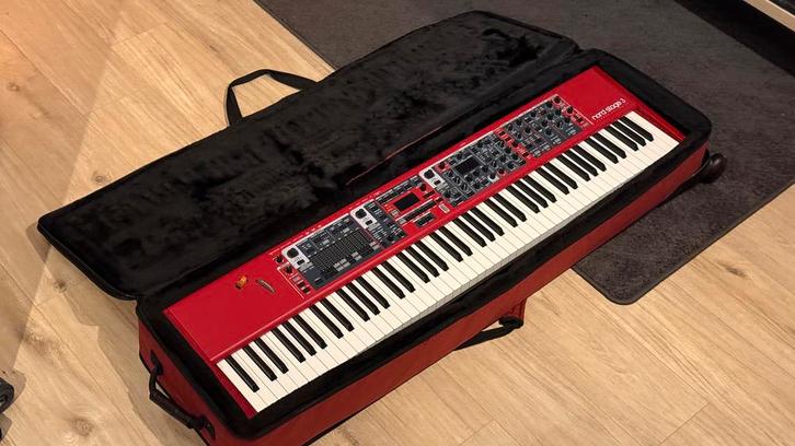 Nord Stage 3 88 Topstaat + Softcase & Stand, Muziek en Instrumenten, Keyboards, Zo goed als nieuw, 88 toetsen, Overige merken