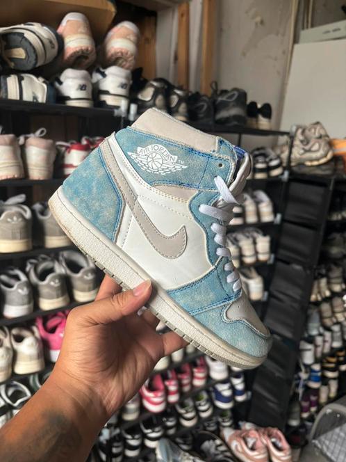 Jordan 1 Retro High Hyper Royal 41, Kleding | Heren, Schoenen, Zo goed als nieuw, Sneakers of Gympen, Blauw, Ophalen of Verzenden