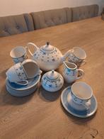Art Design Thee servies 7 kopjes, suiker en melk kannetje, Huis en Inrichting, Keuken | Servies, Overige typen, Ophalen of Verzenden