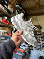 Asics Gel-Nyc Oyster Grey 42, Ophalen of Verzenden, Zo goed als nieuw, Overige kleuren