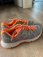 Grijze Nike sportschoenen, Sport en Fitness, Loopsport en Atletiek, Ophalen of Verzenden, Hardloopschoenen, Nike