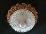 Oude plafonniere met kristallen glaskap  brede messing rand, Ophalen of Verzenden, Gebruikt