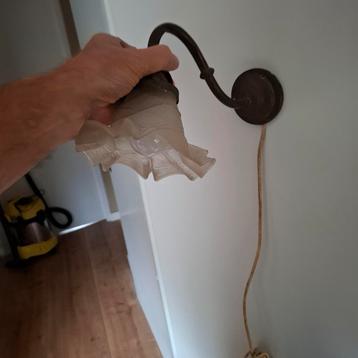 Nostalgische Wandlamp met Glazen Kelk - 36cm beschikbaar voor biedingen