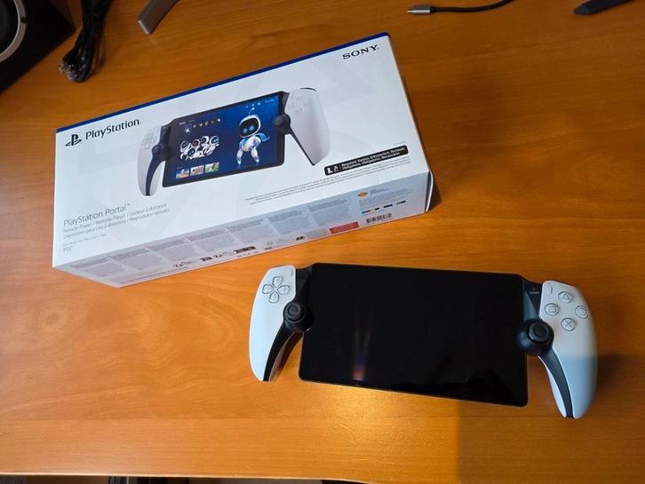 PlayStation Portal Remote Player, Spelcomputers en Games, Spelcomputers | Sony PlayStation 5, Zo goed als nieuw, Ophalen