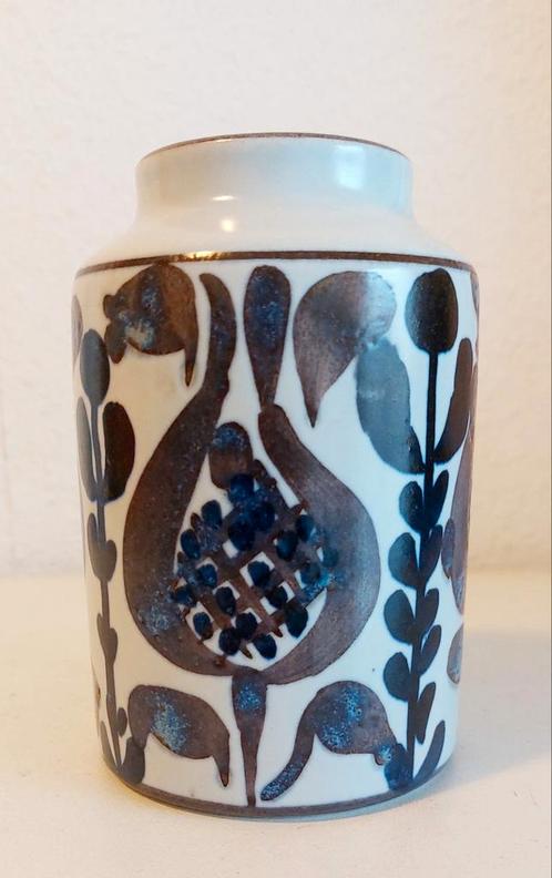 Royal Kopenhagen Aluminia faience., Huis en Inrichting, Woonaccessoires | Vazen, Zo goed als nieuw, Wit, Minder dan 50 cm, Aardewerk of Porselein