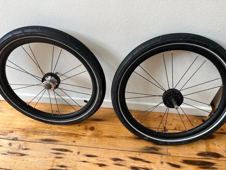 Thule Chariot cross cougar etc REPARATIE wielen, Fietsen en Brommers, Fietsaccessoires | Overige Fietsaccessoires, Zo goed als nieuw
