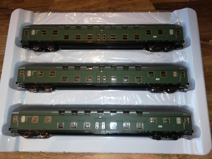 HobbyTrain H0. EXACT 1:87. DB dubbeldekkers. LED. H42020., Hobby en Vrije tijd, Modeltreinen | H0, Zo goed als nieuw, Wagon, Gelijkstroom