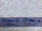 Theedoek Famosa - wit blauw - 100% katoen - zeehond 60x64 cm, Huis en Inrichting, Keuken | Textiel, Ophalen of Verzenden, Nieuw