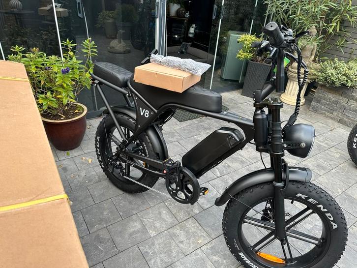 fatbike v8 plus, Fietsen en Brommers, Fietsaccessoires | Fietscomputers, Nieuw, Ophalen