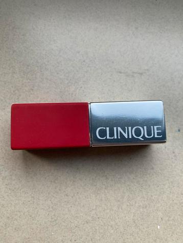 Clinique Pop Matte Lipstick - Pepermunt Pop 11 beschikbaar voor biedingen