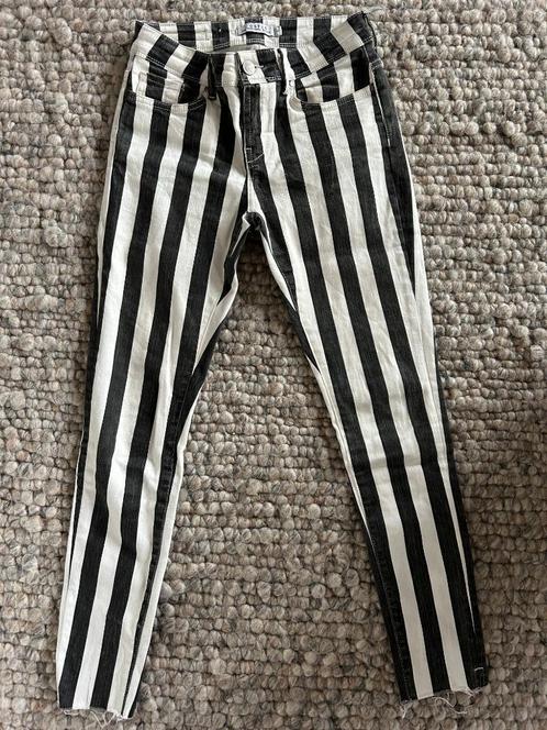COSTES mid rise super skinny streep broek maat 28, Kleding | Dames, Broeken en Pantalons, Gedragen, Maat 36 (S), Zwart, Lang, Verzenden