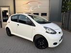 Toyota Aygo 1.0-12V 2010 5DRS AIRCO NIEUWE APK!, Voorwielaandrijving, Stof, Gebruikt, Zwart