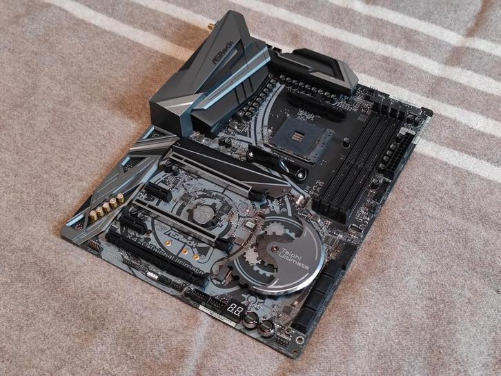 ASRock X470 Taichi Ultimate. AM4 ATX moederbord., Computers en Software, Moederborden, Refurbished, AMD, DDR4, Ophalen of Verzenden