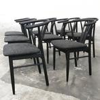 Houten stoelen bekleed met leer, koeienhuid of wolvilt., Overige kleuren, The haystack, Hout, Zo goed als nieuw