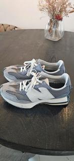 New balance sneakers suède 44, New Balance, Blauw, Ophalen of Verzenden, Gedragen