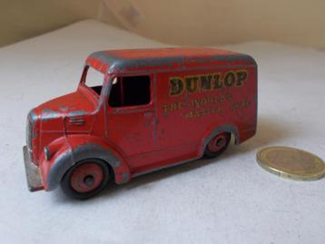 1955 Dinky Toys 451 TROJAN 15 CWT VAN "DUNLOP". (-B-) beschikbaar voor biedingen