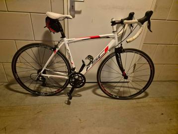 FSC Racefiets teab beschikbaar voor biedingen