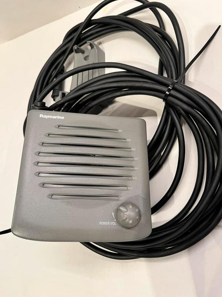 Raymarine Ray240E extra luidspreker + verlengkabel, Watersport en Boten, Navigatiemiddelen en Scheepselektronica, Gebruikt, Radio