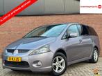Mitsubishi Grandis 2.4-16V | NL-AUTO! | 1E EIG! | DEALER OH!, Auto's, Mitsubishi, Stof, Zwart, 7 stoelen, Bedrijf