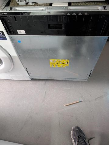 Jonge AEG FSK63657P inbouw vaatwasser AUTO SENSE  beschikbaar voor biedingen