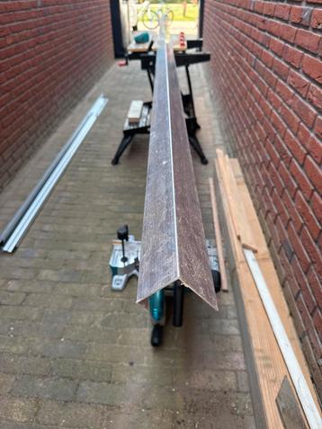 Nieuw L-profiel aluminium beschikbaar voor biedingen