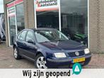 Volkswagen Bora 1.6 - Automaat - Airco -, Auto's, Stof, Gebruikt, 4 cilinders, Blauw