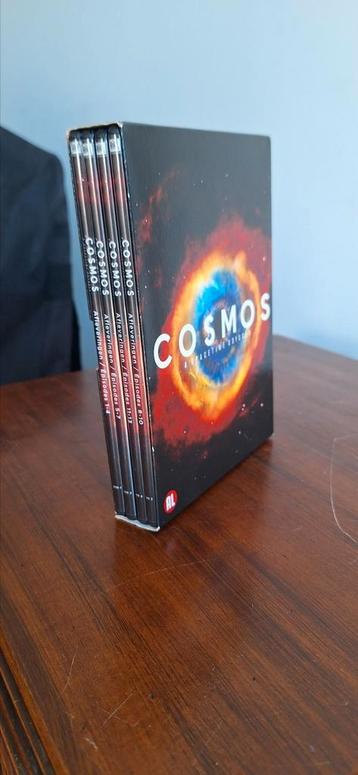 Serie dvd cosmos beschikbaar voor biedingen