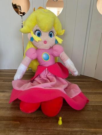 Prinses Peach 60cm knuffel Super Mario beschikbaar voor biedingen