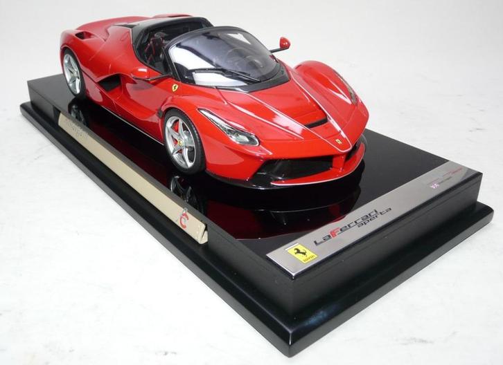Ferrari LaFerrari Aperta Rood 1:18 van Amalgam, Hobby en Vrije tijd, Modelauto's | 1:18, Nieuw, Auto, Overige merken, Ophalen of Verzenden