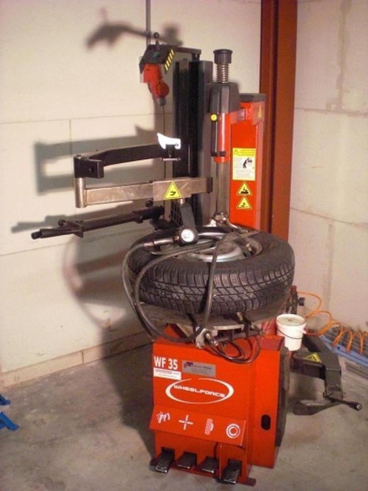 Bandenwissel op velg en auto in Nijverdal., Doe-het-zelf en Verbouw, Gereedschap | Overige machines, Nieuw, Ophalen