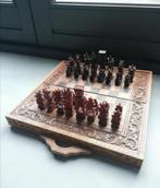 Fraai houtbewerkt opklapbaar schaakbord met houten stukken, Ophalen of Verzenden, Minder dan 500 stukjes, Zo goed als nieuw, Schaken