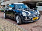 Mini 1.6 16V Cooper 2003 Zwart, Auto's, Mini, Voorwielaandrijving, 15 km/l, 4 cilinders, 4 stoelen