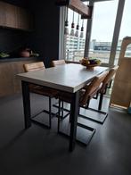 Stoere bartafel met betonnen blad., Huis en Inrichting, Tafels | Eettafels, Gebruikt, Overige materialen, 150 tot 200 cm, Industrieel