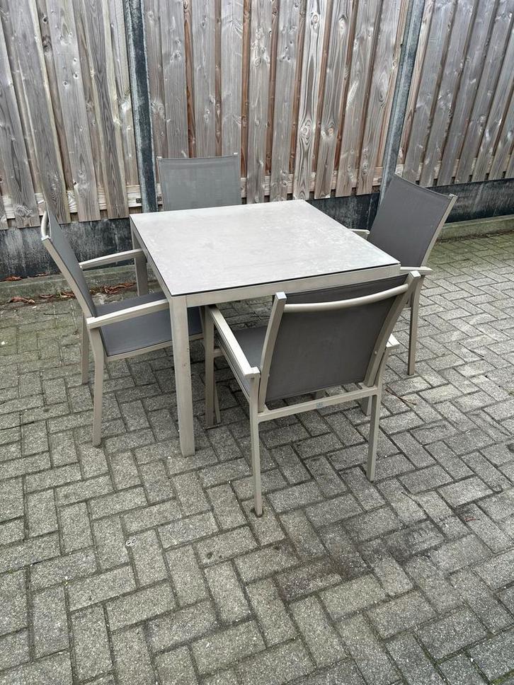 Tuinset met tafel 90x90 en 4 stoelen, Tuin en Terras, Tuinsets en Loungesets, Gebruikt, Tuinset, Aluminium, 4 zitplaatsen, Eettafel