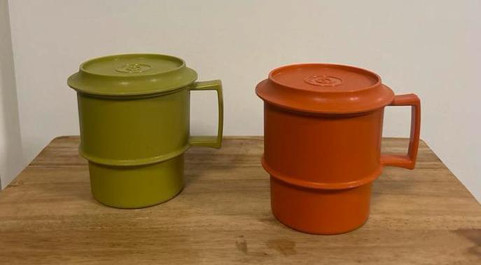 Vintage Tupperware Bekers met Deksel/Onderzetter (2), Huis en Inrichting, Keuken | Keukenbenodigdheden, Nieuw, Ophalen of Verzenden