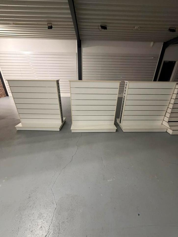 Slatwall mid units voor winkel of garage, Zakelijke goederen, Kantoor en Winkelinrichting | Winkel en Inventaris, Ophalen